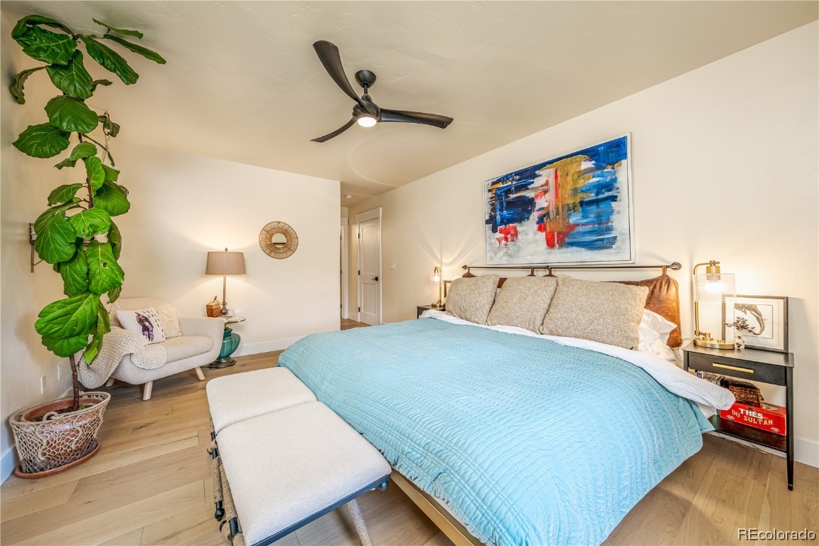 1245 Meadowood COURT