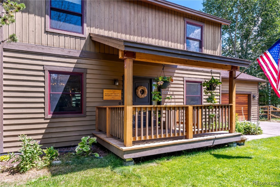 1245 Meadowood COURT