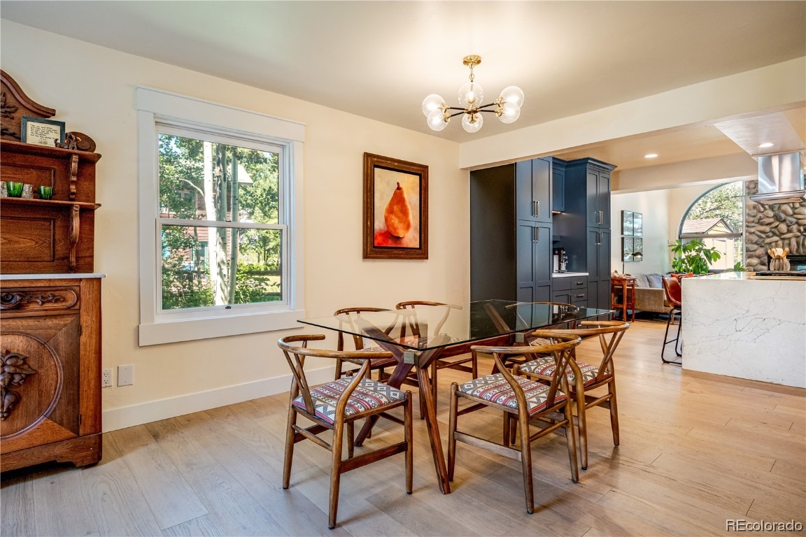 1245 Meadowood COURT