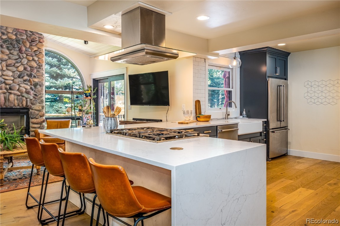 1245 Meadowood COURT