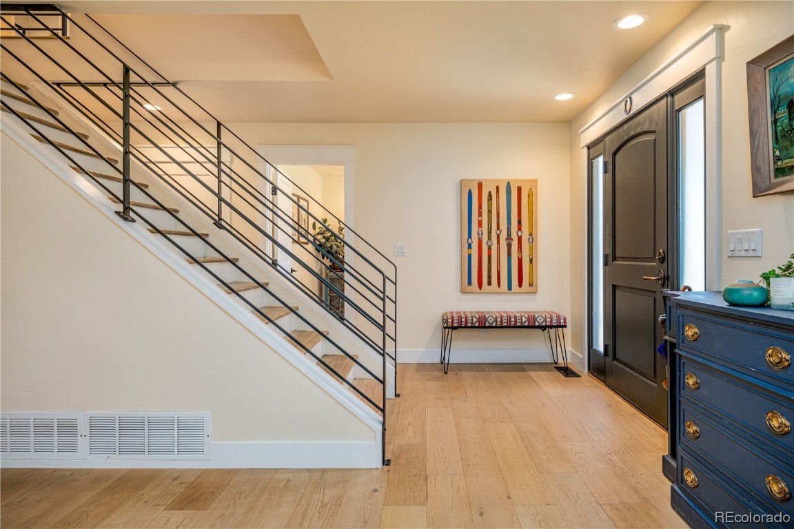 1245 Meadowood COURT