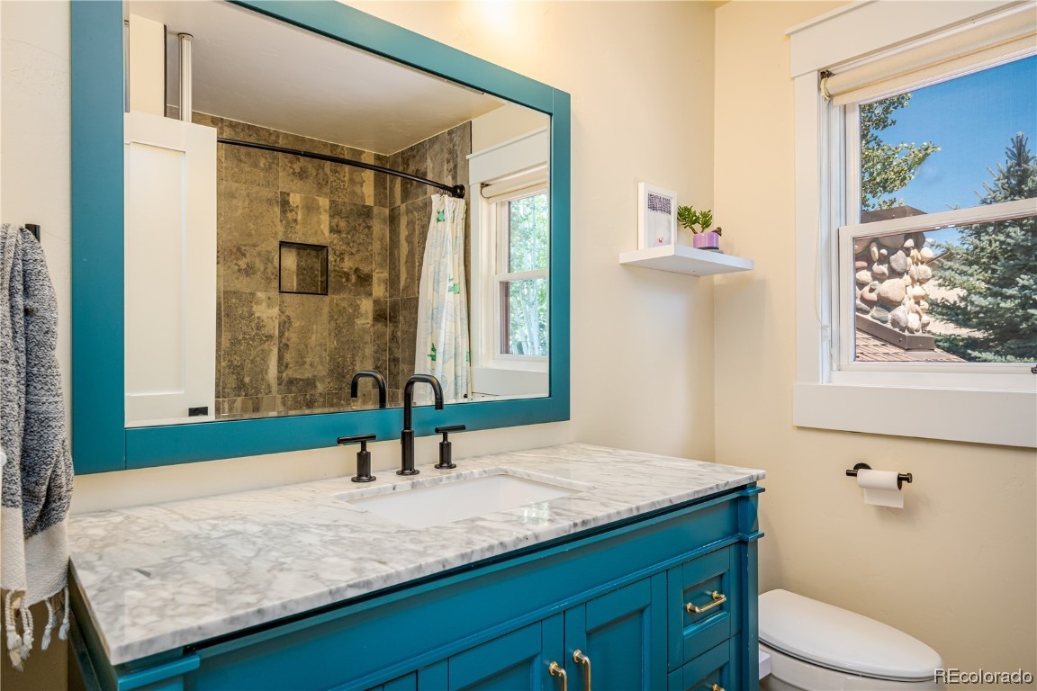 1245 Meadowood COURT