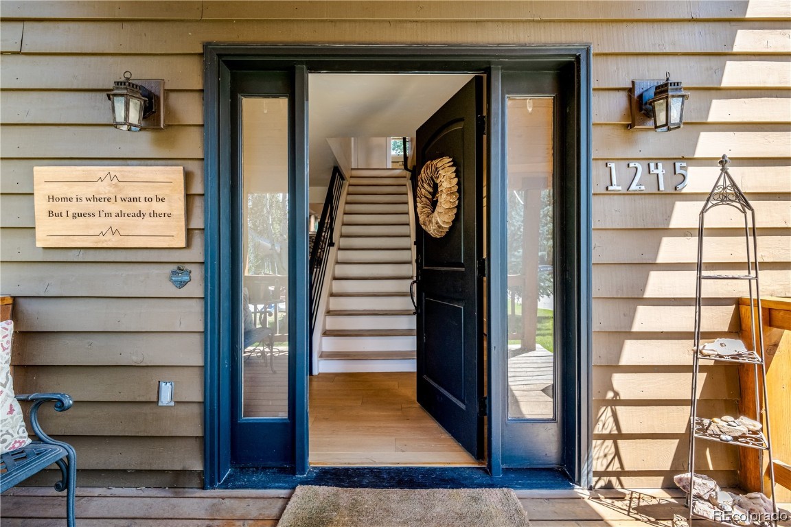 1245 Meadowood COURT