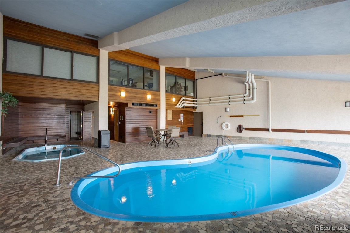 1995 Storm Meadows DRIVE 601