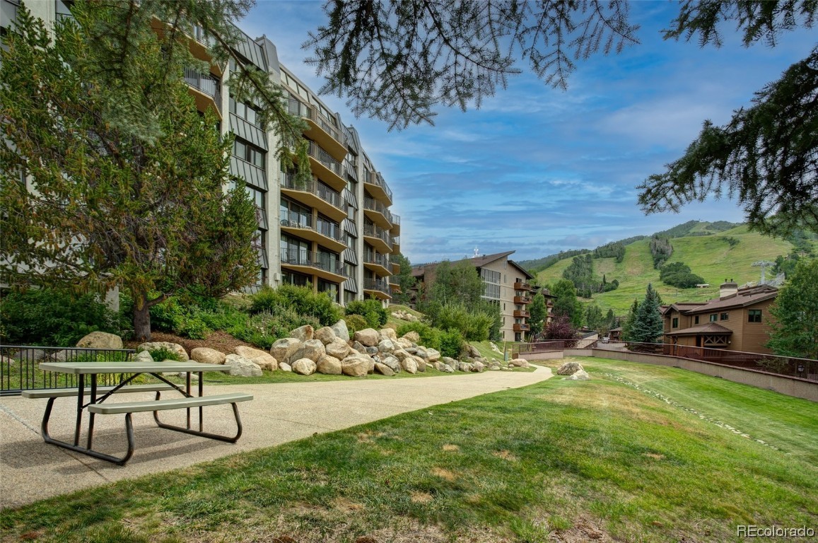 1995 Storm Meadows DRIVE 601