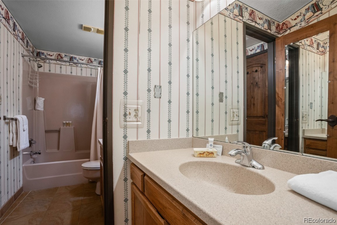 1995 Storm Meadows DRIVE 601