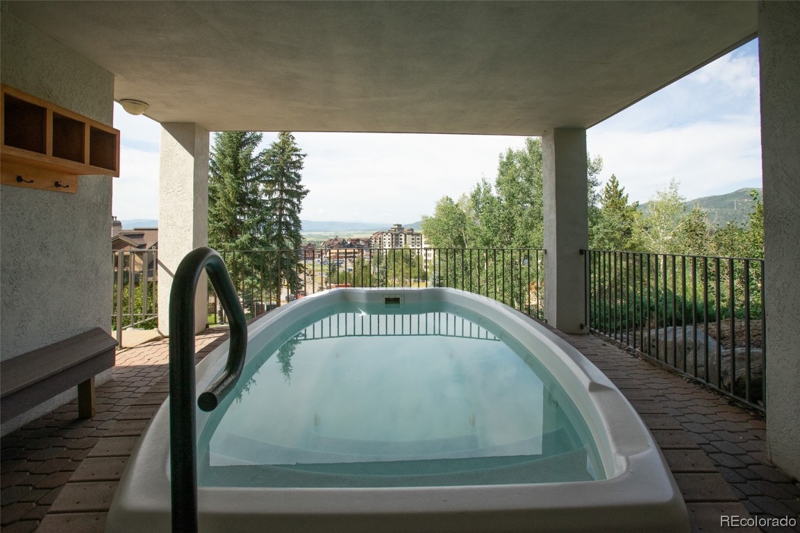 1995 Storm Meadows DRIVE 601