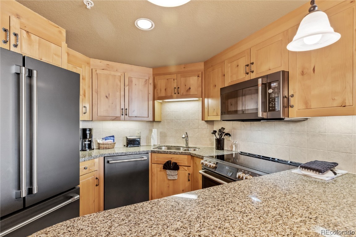 2300 Mount Werner CIRCLE 519/520/523