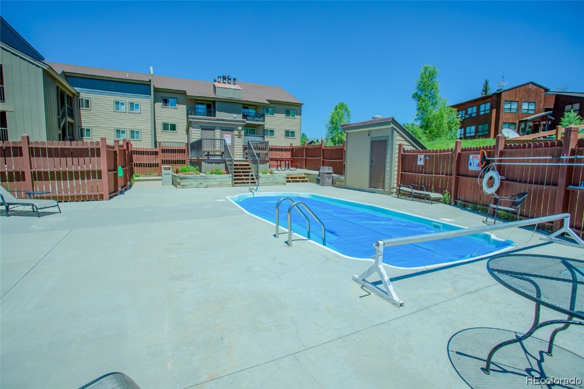 1555 Shadow Run COURT 307