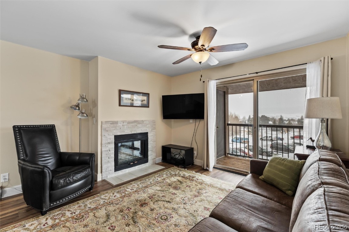 1555 Shadow Run COURT 307