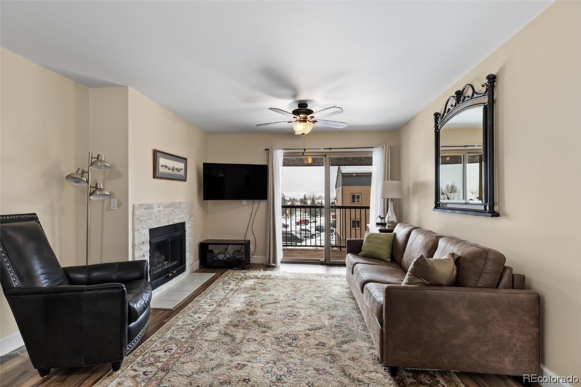 1555 Shadow Run COURT 307