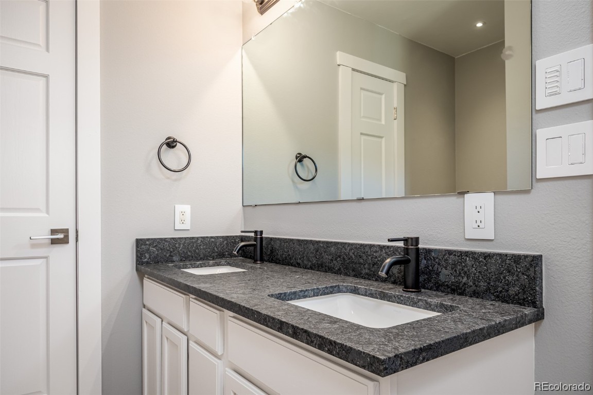 31080 Fallen Falcon TRAIL