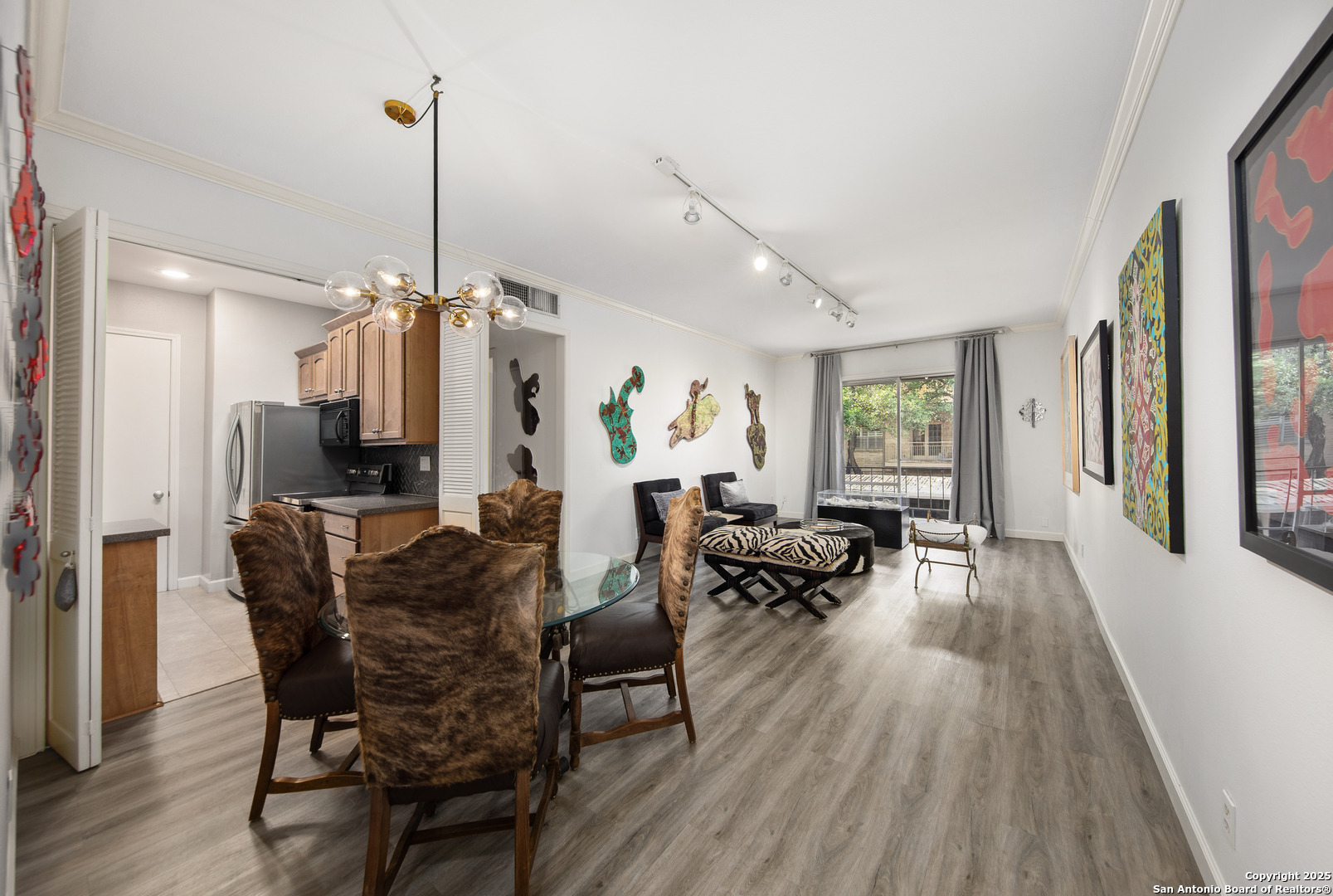 7711 Broadway 14B