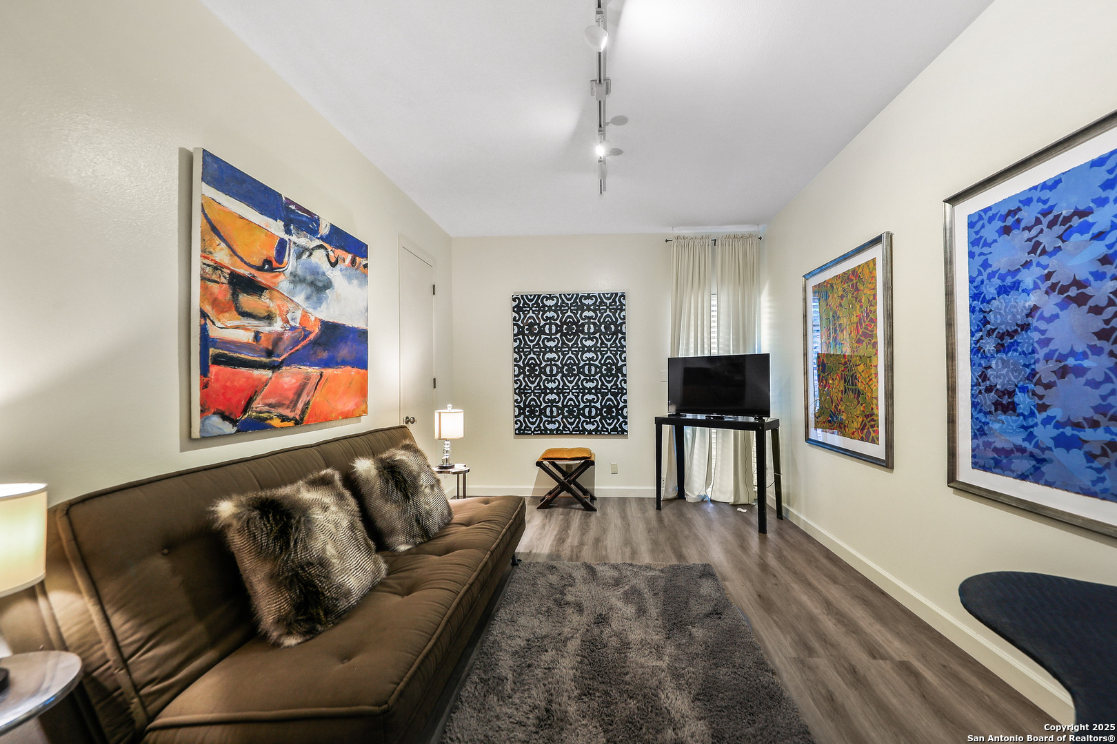 7711 Broadway 14B