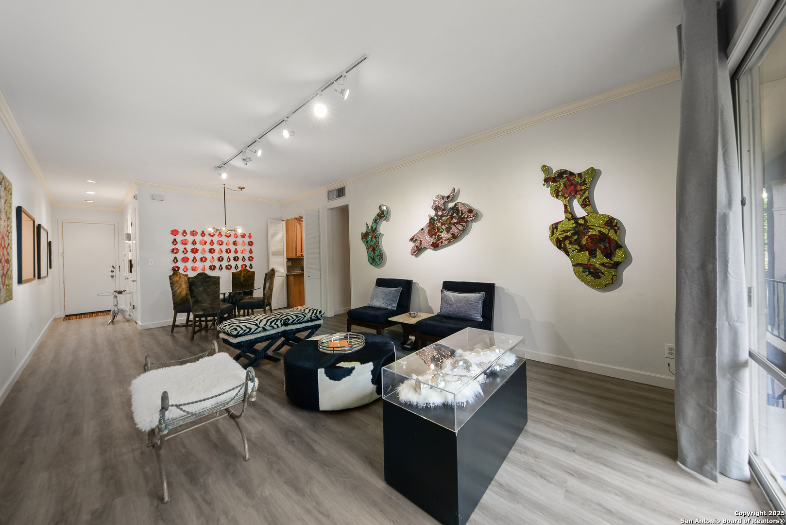 7711 Broadway 14B