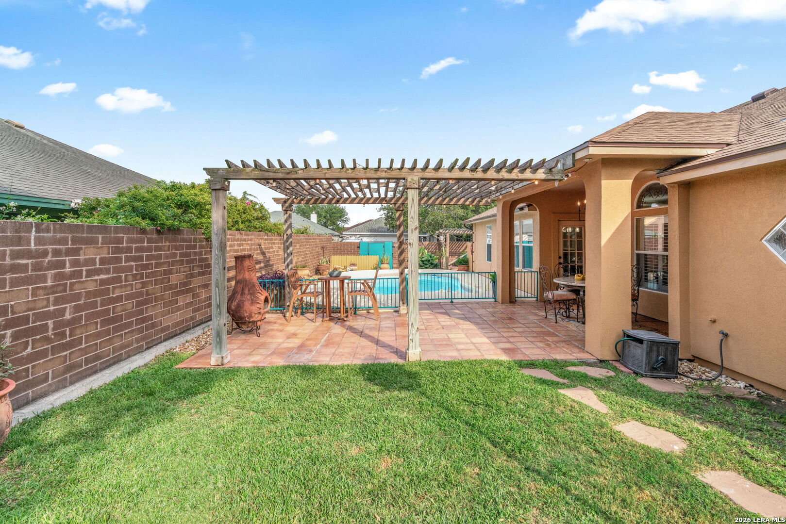 3226 MENDOCINO DR