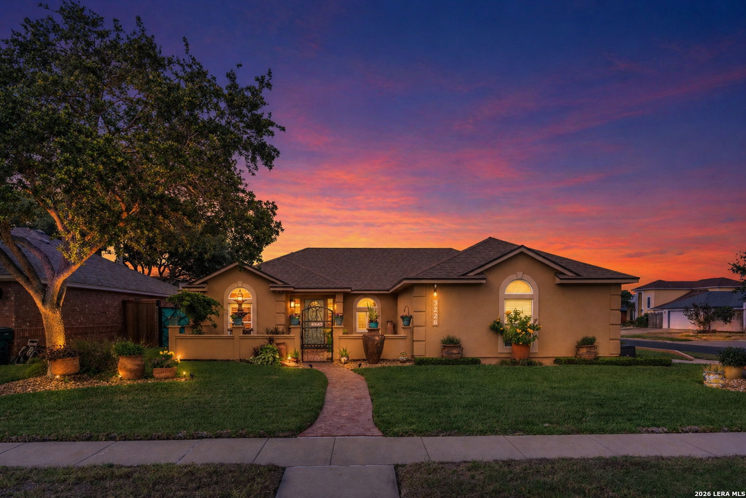 3226 MENDOCINO DR