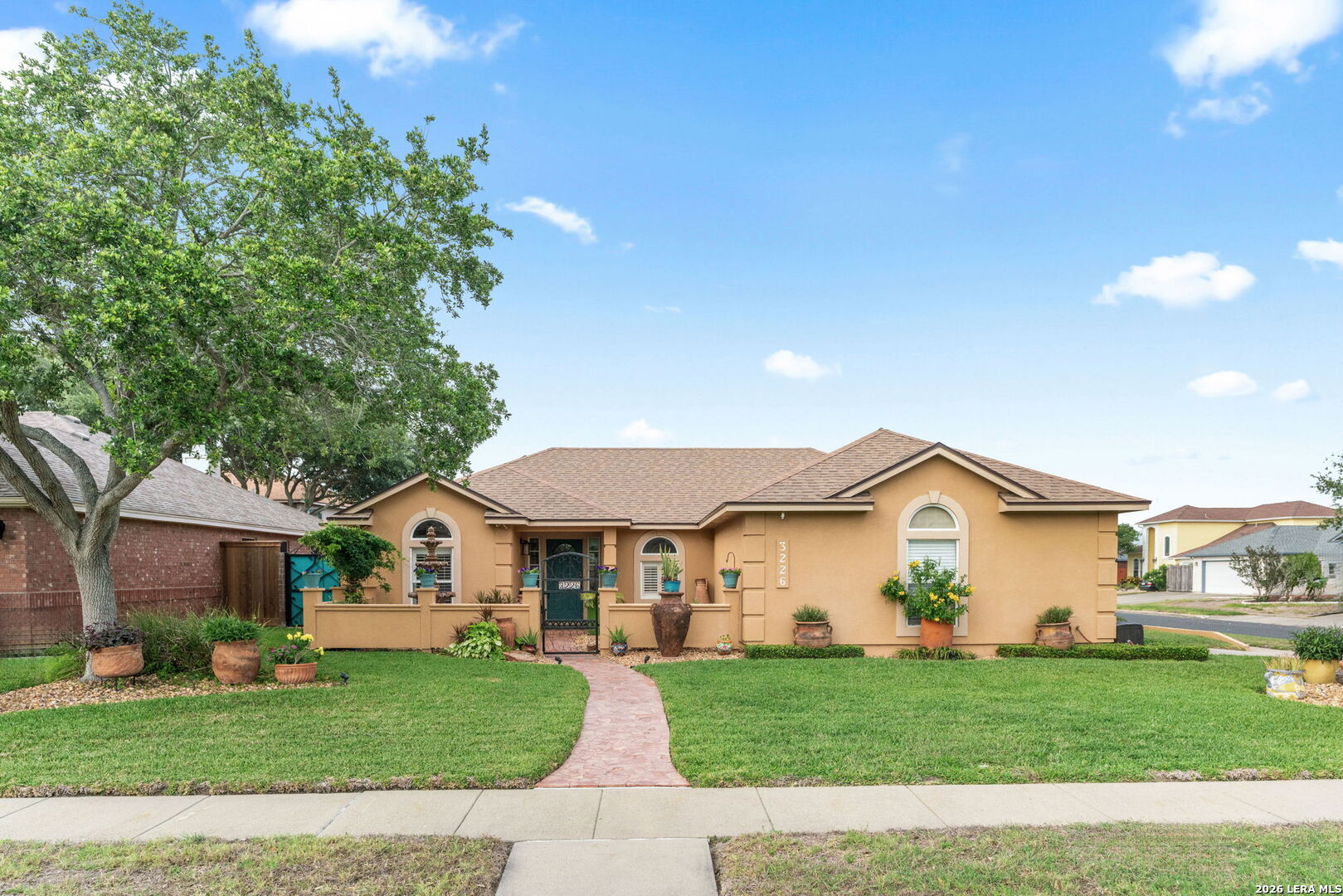 3226 MENDOCINO DR