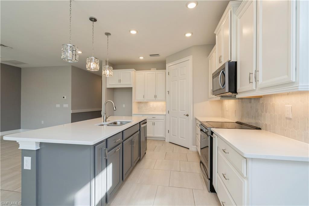 16504 Crescent Beach WAY