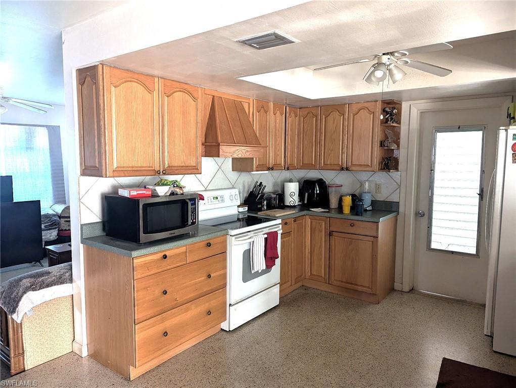 8276 San Carlos BLVD