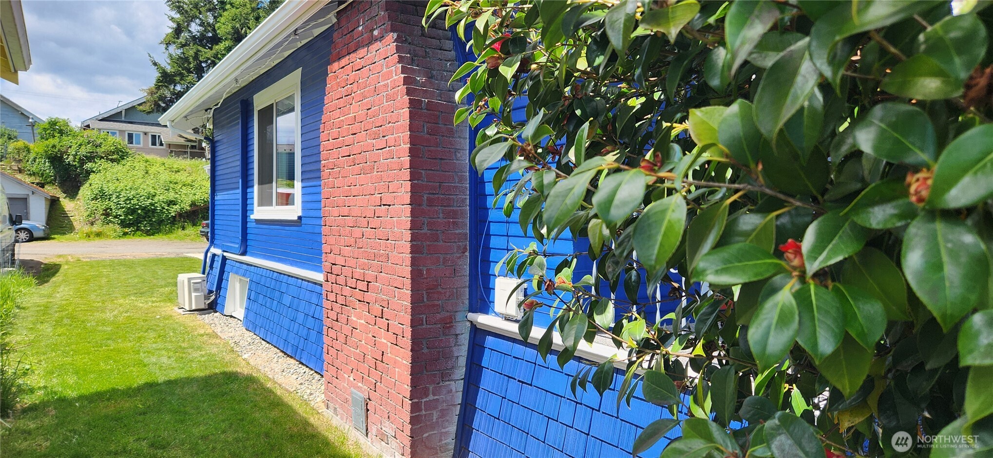 1323 Elizabeth Avenue