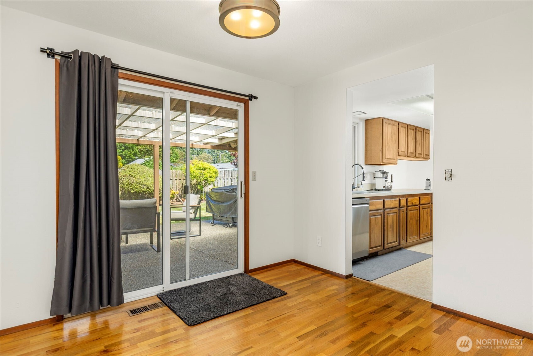 1981 Sequoia Street SE