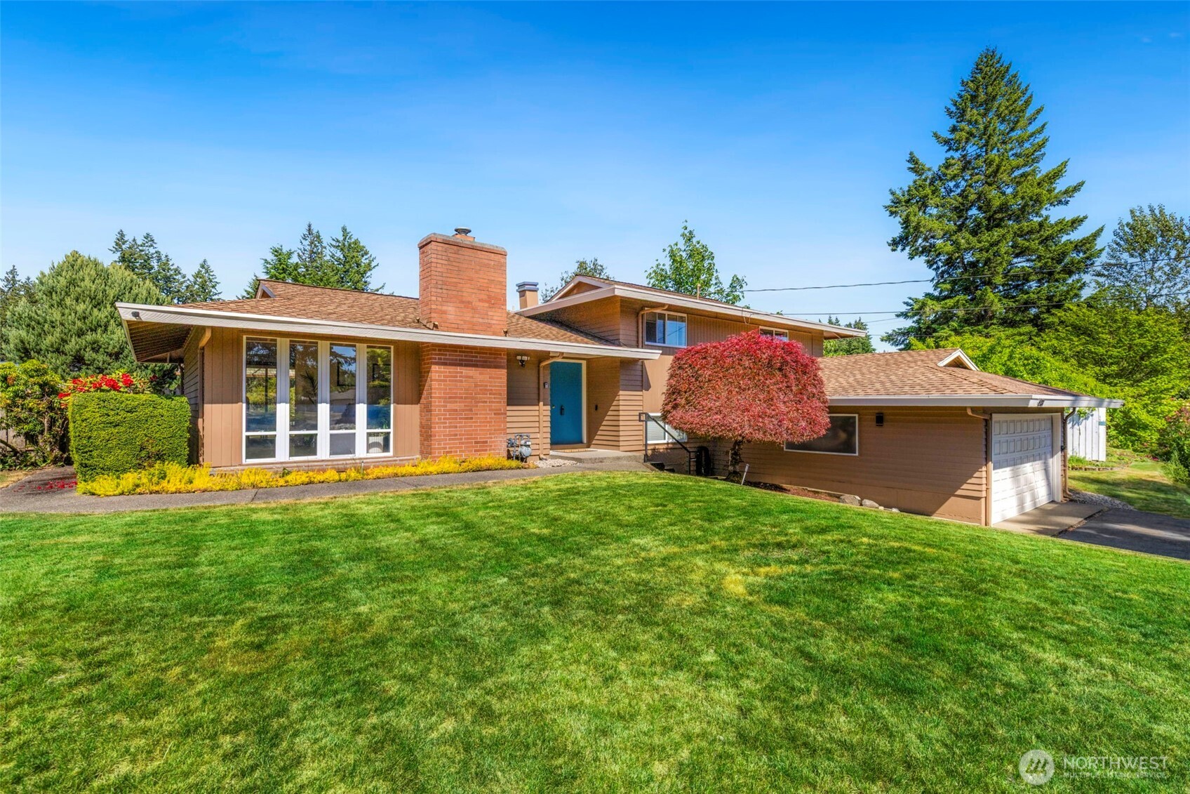 1981 Sequoia Street SE
