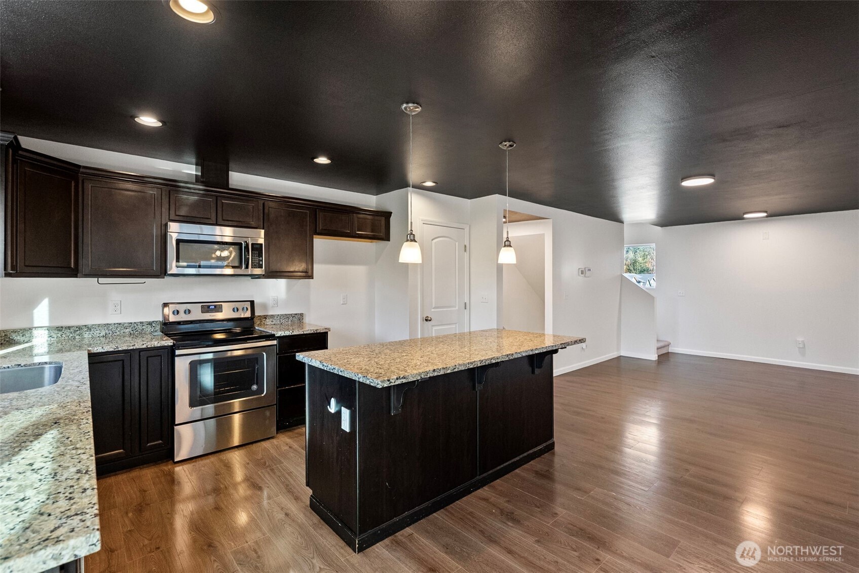 4233 SE Horsehead Way