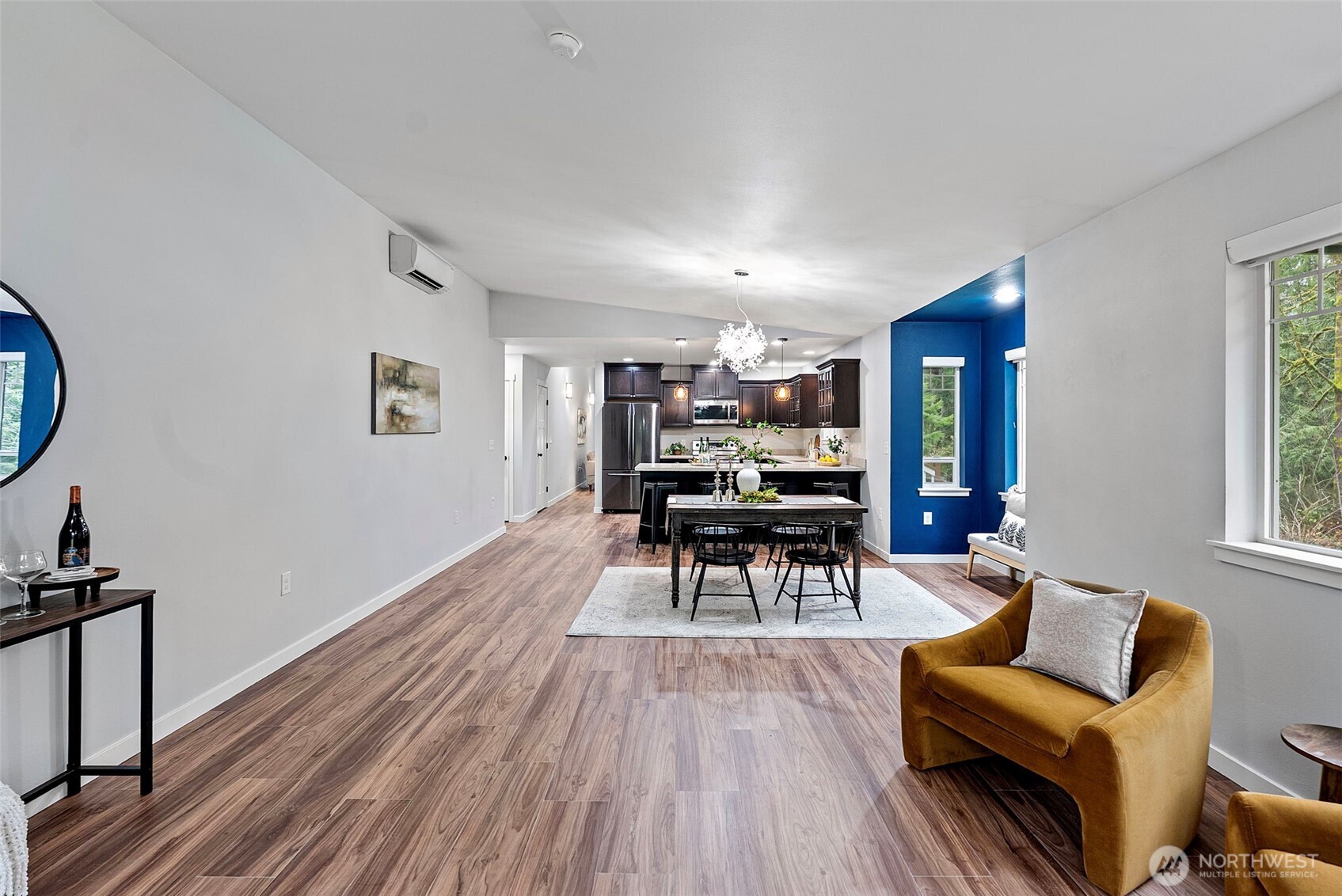 2370 Martin Avenue E