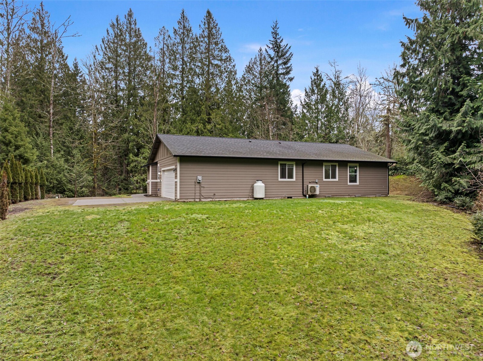 2370 Martin Avenue E