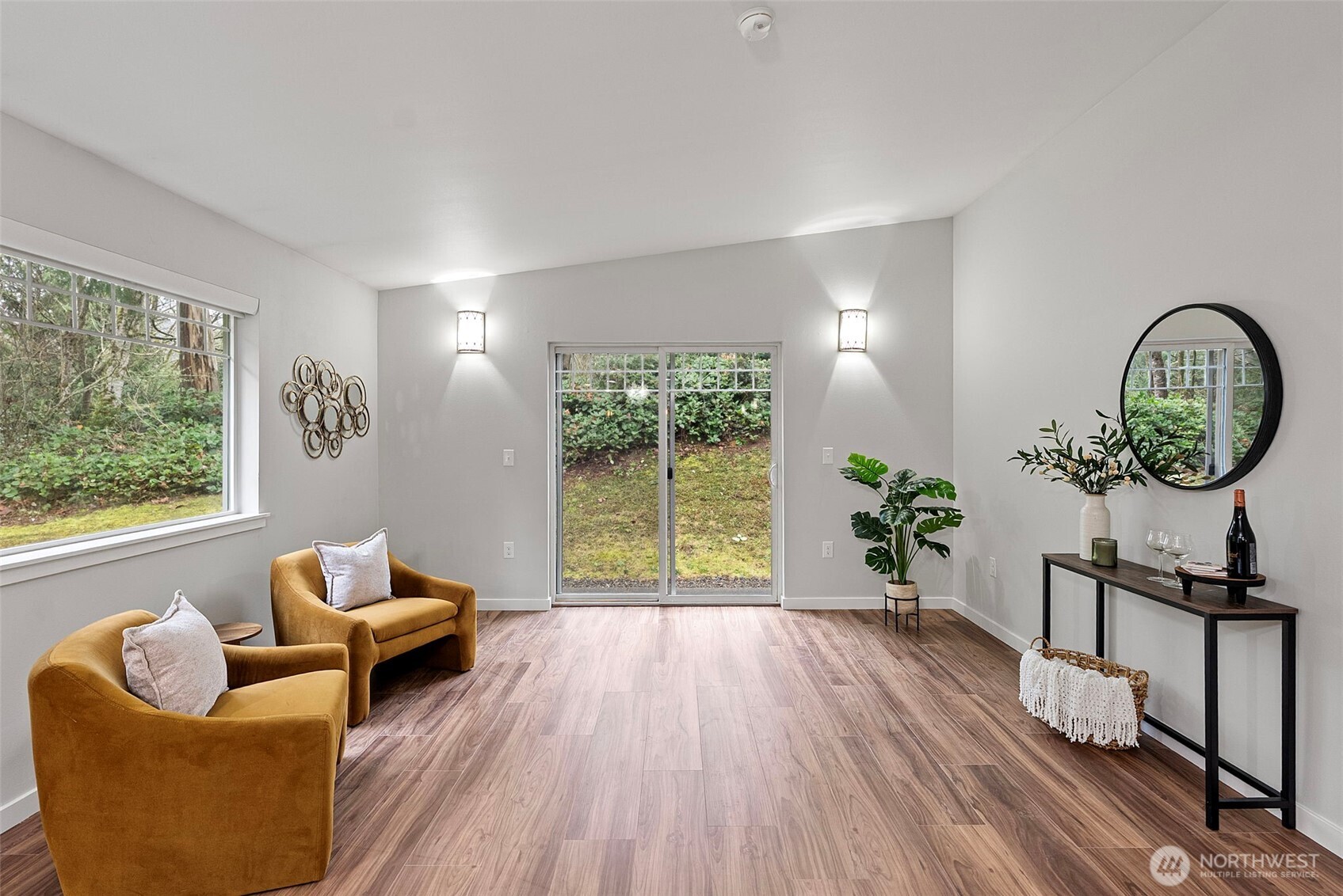 2370 Martin Avenue E