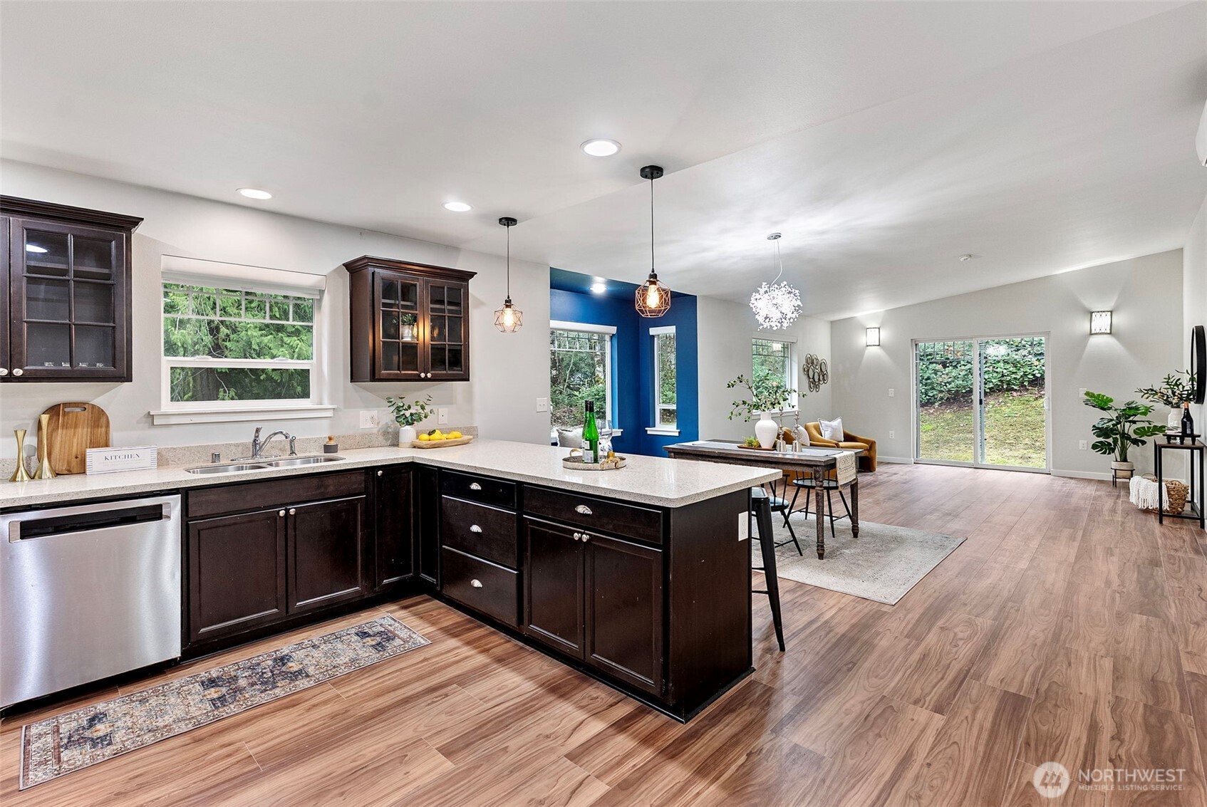 2370 Martin Avenue E