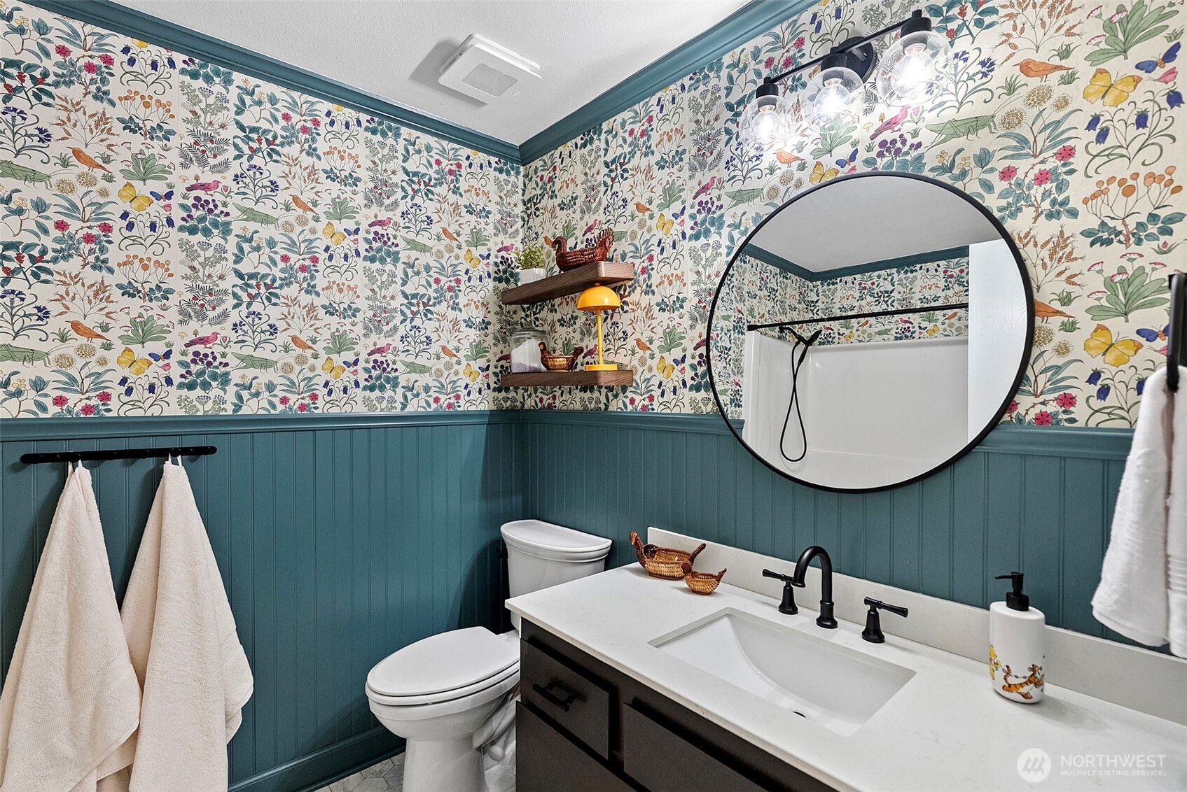 8205 Clearidge Avenue NW