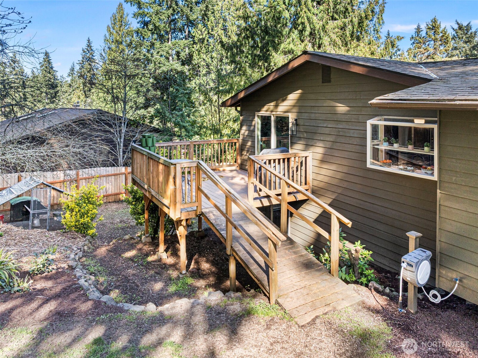 8205 Clearidge Avenue NW