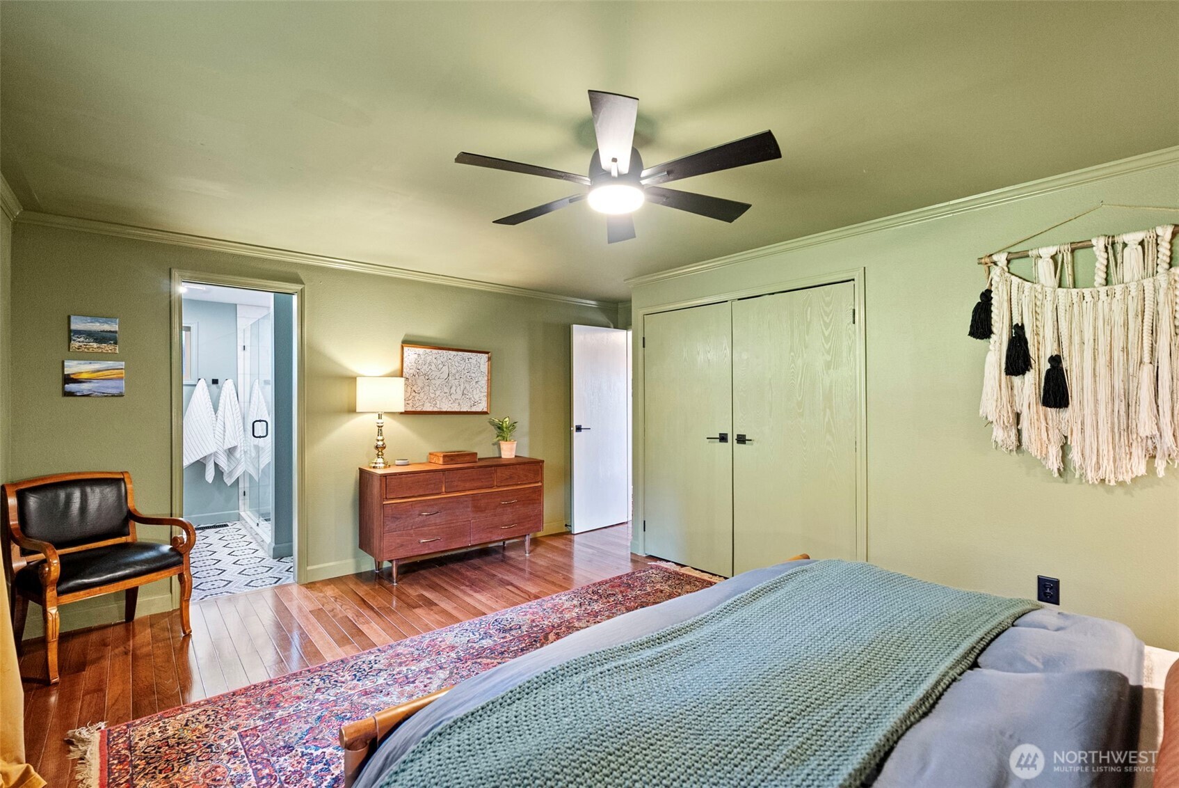 8205 Clearidge Avenue NW