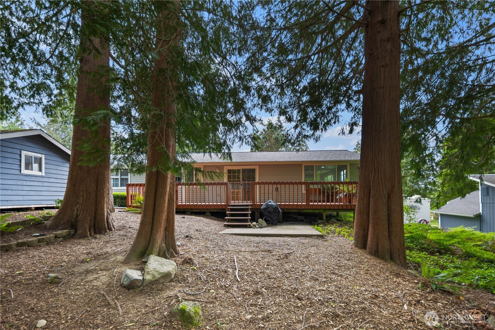 90 E Lakeland Way