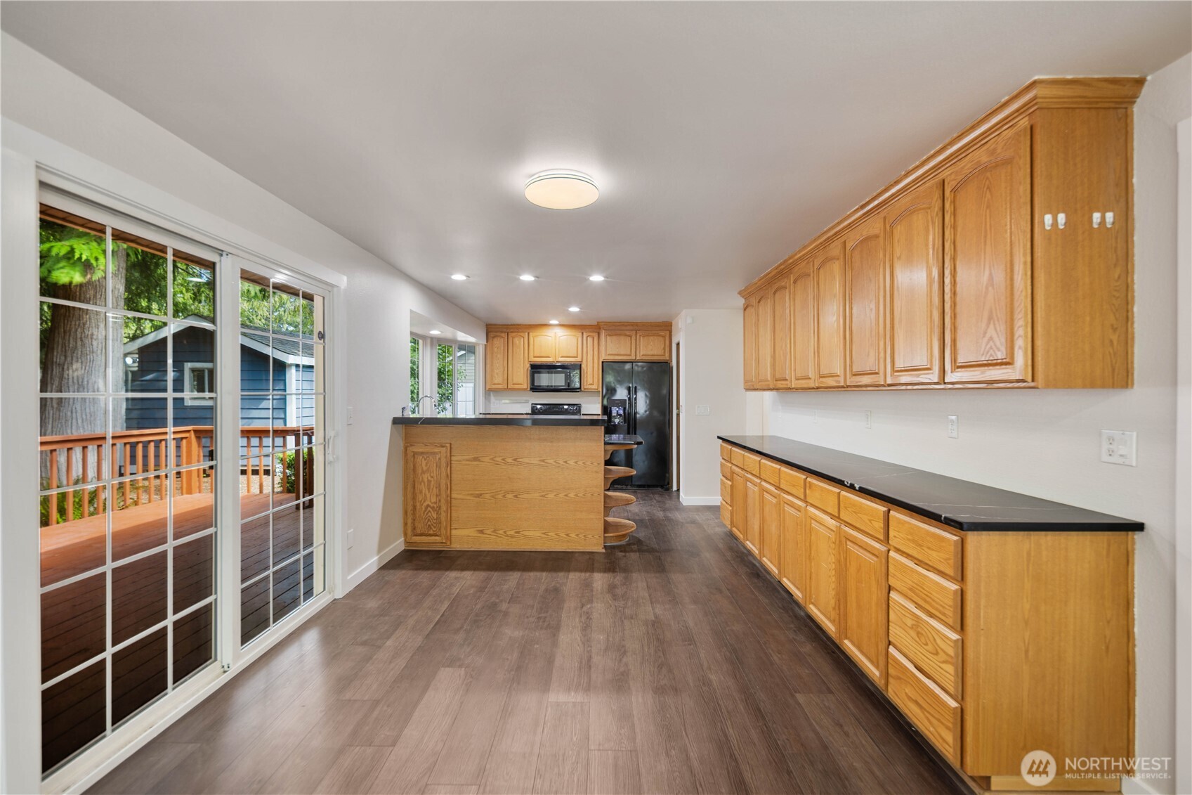 90 E Lakeland Way