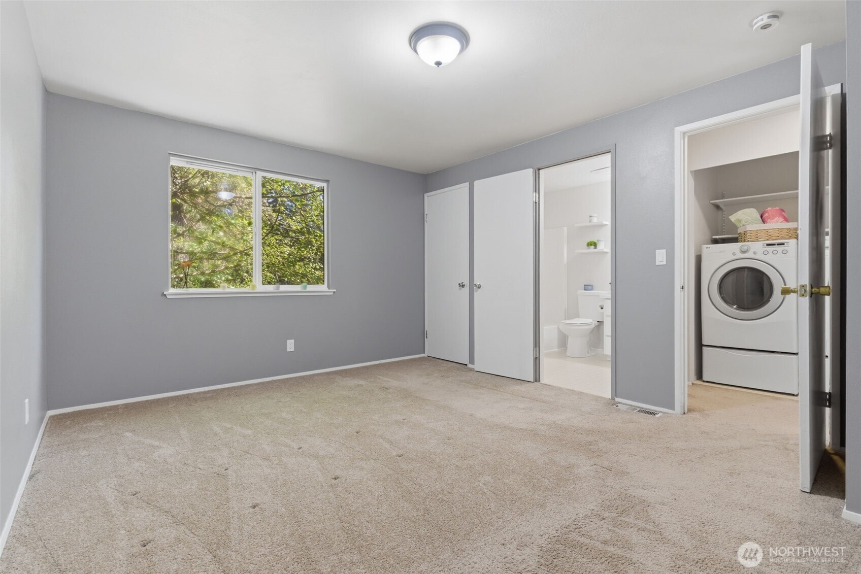 88 NW Lopez Lane