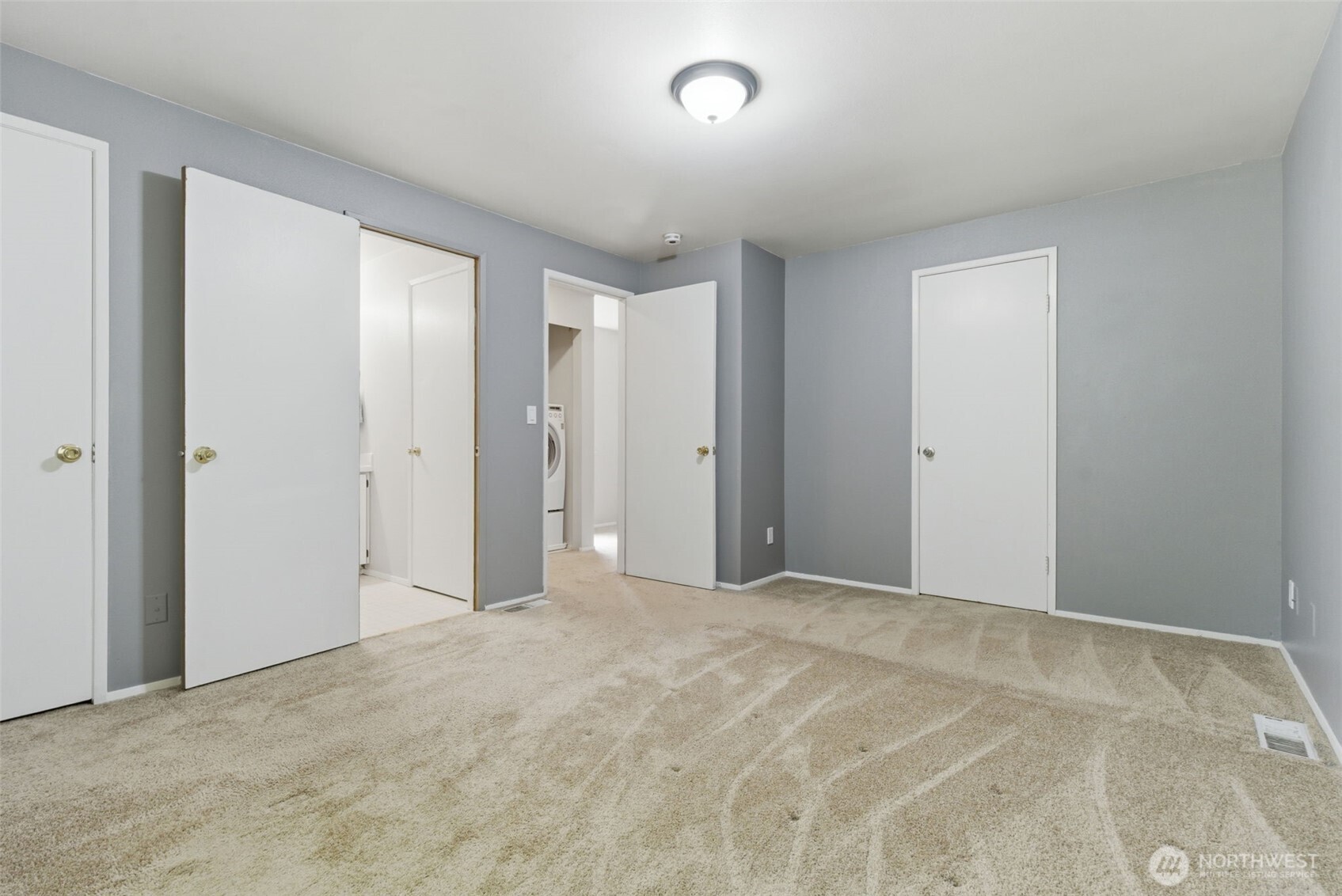 88 NW Lopez Lane