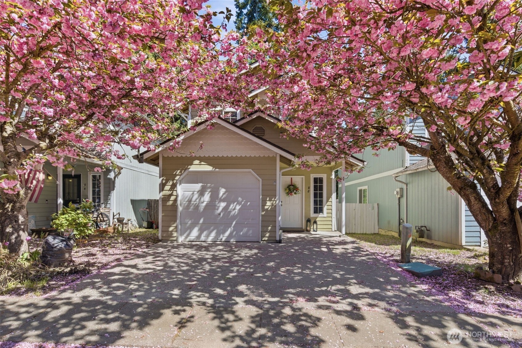 88 NW Lopez Lane