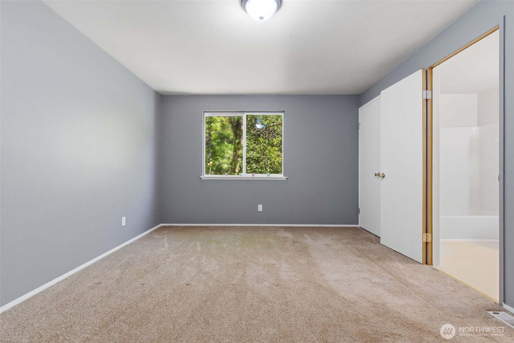 88 NW Lopez Lane
