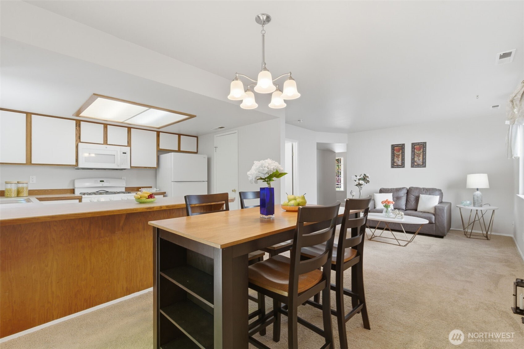 88 NW Lopez Lane