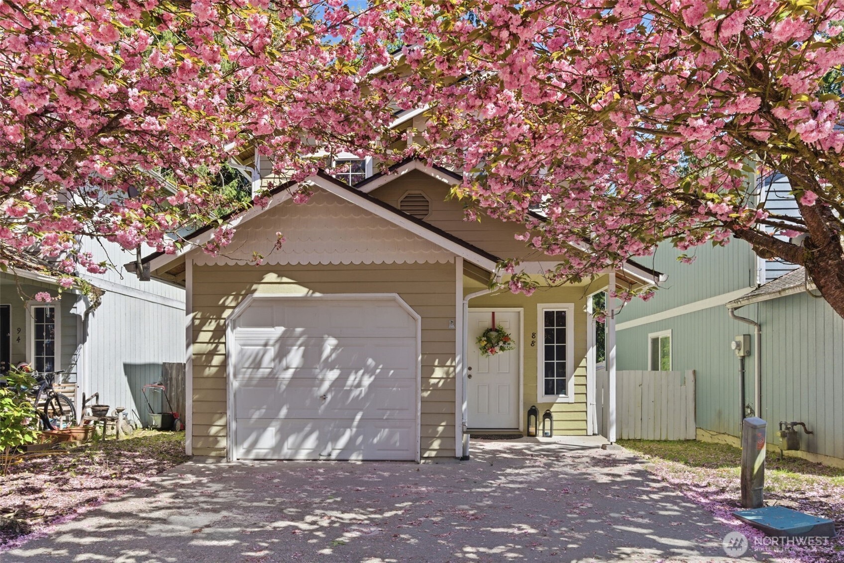 88 NW Lopez Lane