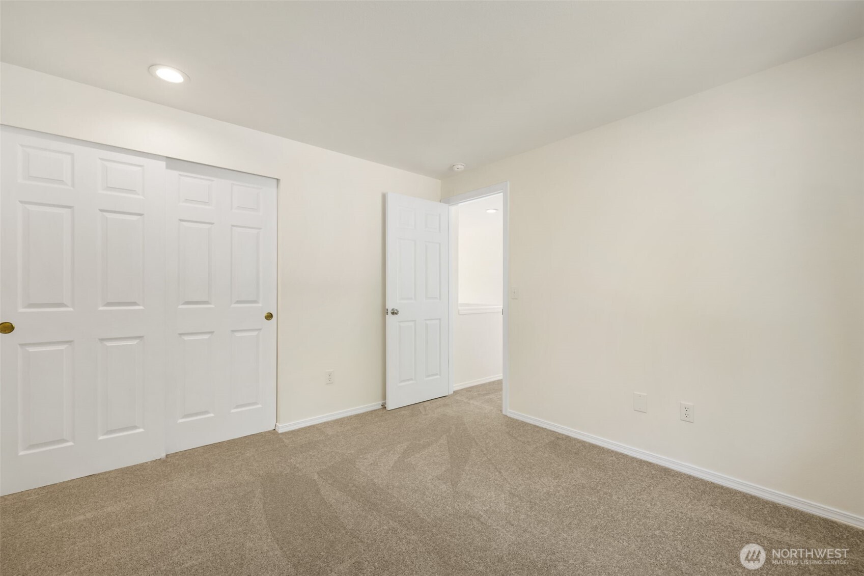 6468 Crossing Place SW