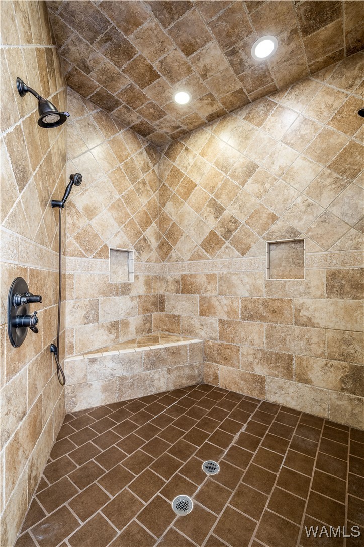 10251 Lake Side Drive