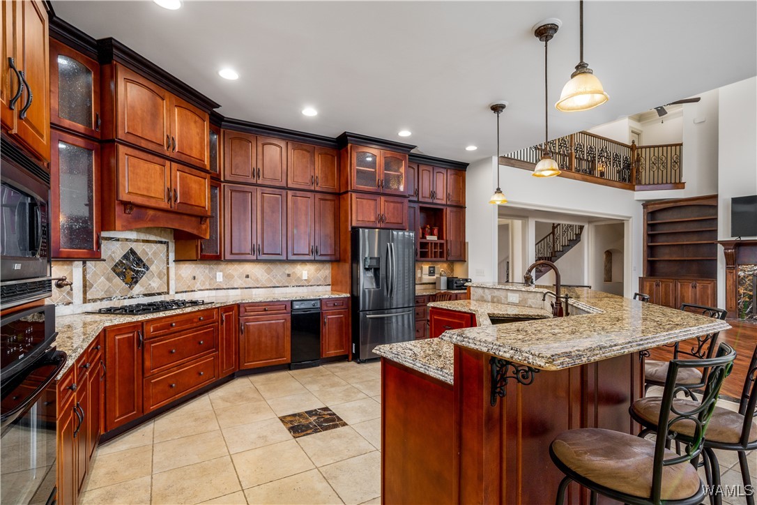 10251 Lake Side Drive