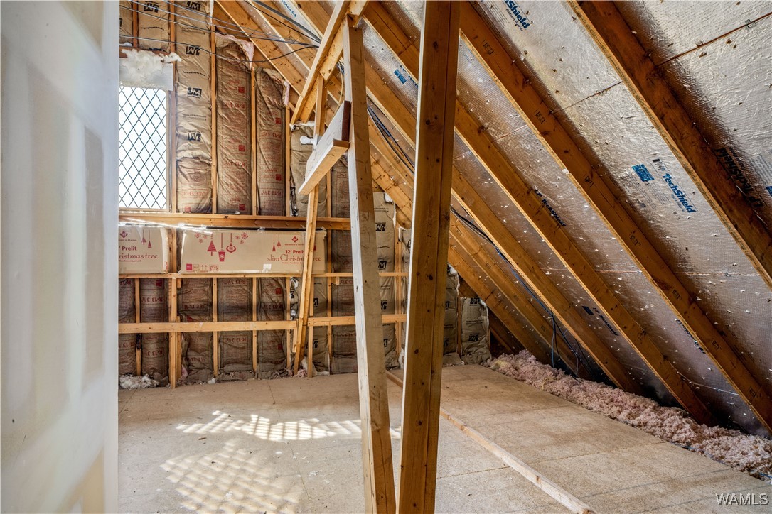 10251 Lake Side Drive