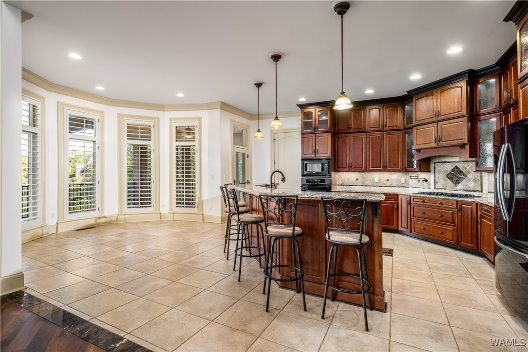 10251 Lake Side Drive