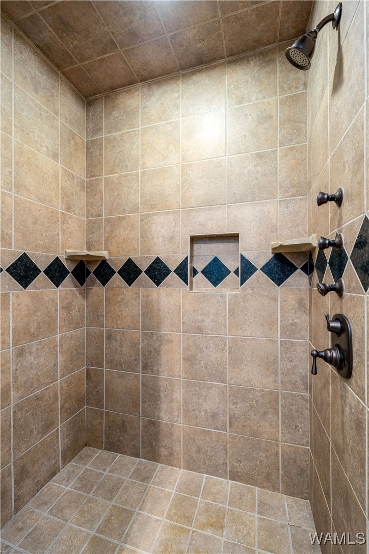 10251 Lake Side Drive