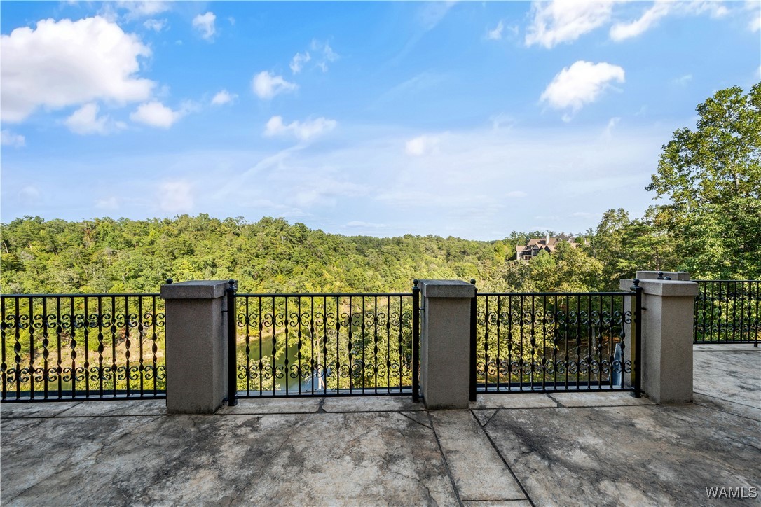 10251 Lake Side Drive